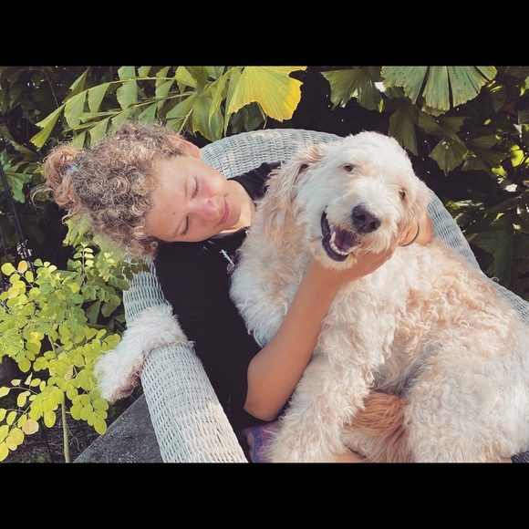 Meet your Posher, Eliana - Picture 5 of 14